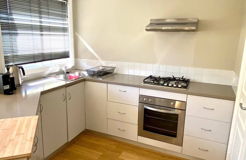 South Bunbury House | City Townhouse- Bunbury