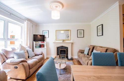 Galway City Centre House | City Townhouse with parking