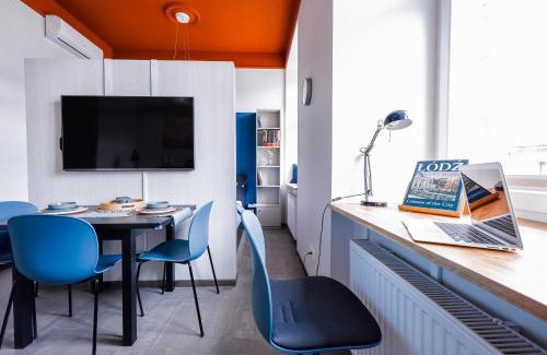 Srodmiescie Apartment | City Vibe, free parking, in the city center