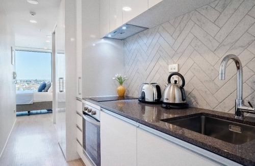 Auckland Central Business District House | City View 1-Bedroom Studio