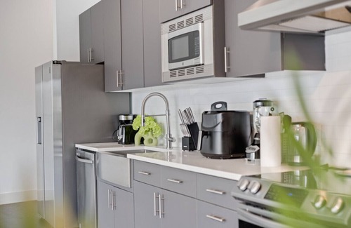 Cedars Apartment | City View 1BR I Gym I Free Parking I Workspace