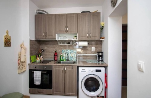 Studentski Grad Apartment | City View Apartment + Parking
