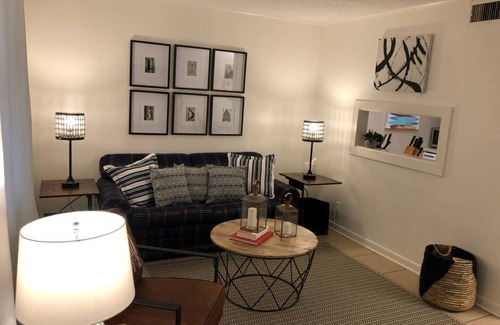 Lake Charles Apartment | CITY VIEW MONTHLY/WEEKLY RATES downtown/courthouse