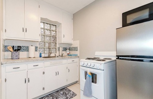 Fairport Harbor Apartment | City View Suite Unit #6 -2 BR 1BA in serene Fairport Harbor