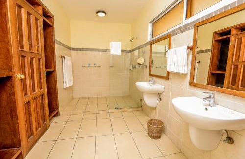 Mombasa Hotel | CityBlue Creekside Hotel & Suites