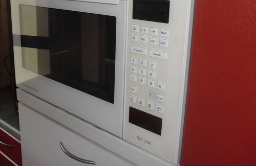 Regensburg Apartment | Citycastle in centre of town, n4guests, parking, internetn2-3bedrooms, 90sqmtr.