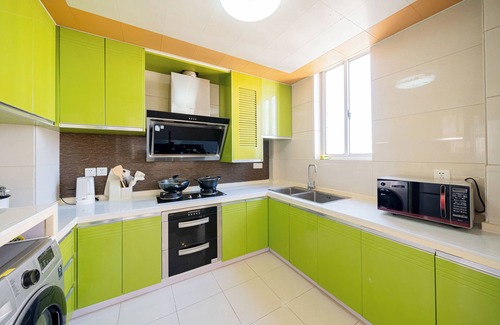 Downtown Shanghai Apartment | CityHome-3BRs 3Beds Nanjing Road