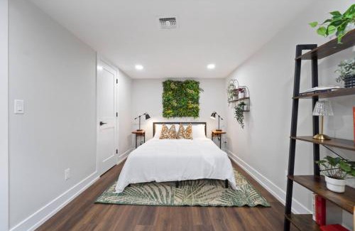 North Bergen House | CityLine Group Stay | Near NYC | Private Parking
