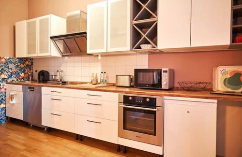 Zentrum-Ost Apartment | Cityloft - Zentrum 100qm 3-raum Parkplatz Netflix