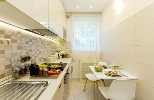 Herminamezo Apartment | CityPark Villa Flat