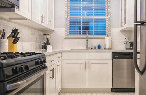 Burbank Apartment | Cityscape Lodging