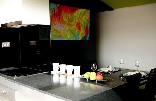 North Hobart House | Cityside Beautiful Lodge - close to City & Airpor