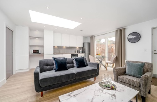 Cherry Hinton Apartment | Citystay - Finch House