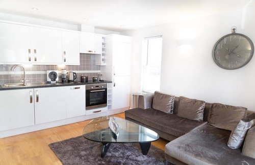 Arbury Apartment | Citystay - Marino Place