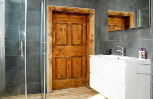 Raveo Apartment | Cjase da Maestre by Interhome