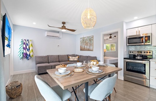 Siesta Key Village House | CJs on Siesta | Pet Friendly, Located in Siesta Key Village, Steps to Siesta Key Beach!