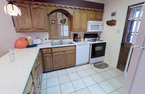 Red River Apartment | Claim Jumper #4 Townhouse with High Speed Wifi
