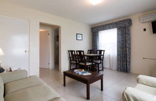 Warwick Apartment | Clairfont, Jobson's Cove/Warwick Long Bay/Horseshoe Beach - APARTMENT 4