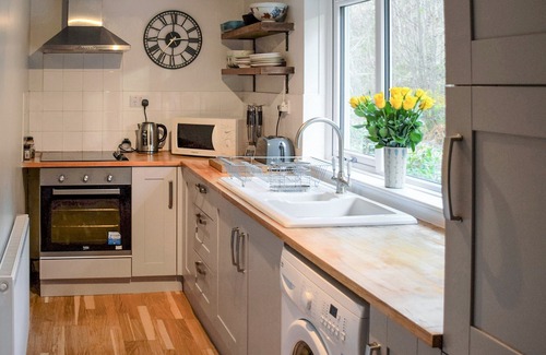 Tomich Cottage | Clamhan Cottage is located in the small rural village of Tomich with amazing views of the countrysid