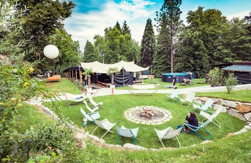 Klam House | ClamLive Lodge