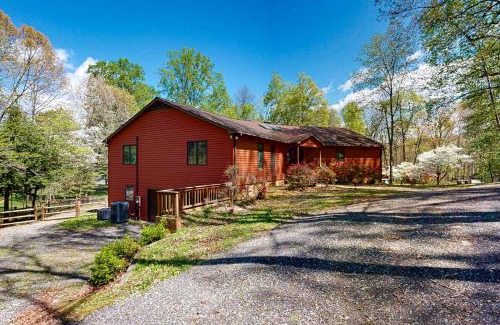 Bumpass House | Clandestine Retreat