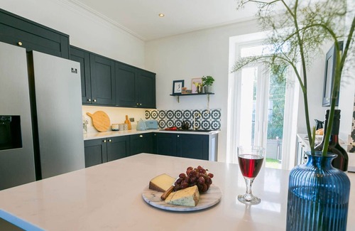 Llanfairfechan Cottage | Claremont - a sea view that sleeps 8 guests in 4 bedrooms