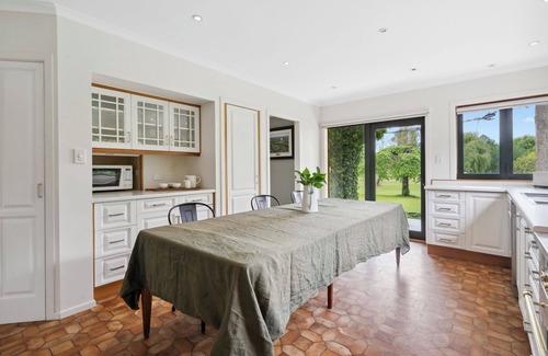Solway House | Clarendon Estate - Masterton Holiday Home