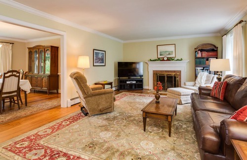 Earlysville House | Clarington | Spacious Four Bedroom Home with a Pool in mountains
