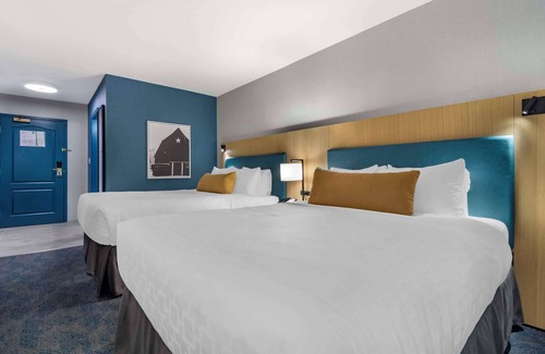 Lower Sumas Mountain Hotel | Clarion Hotel & Conference Centre Abbotsford