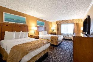 Romulus Hotel | Clarion Hotel Detroit Metro Airport