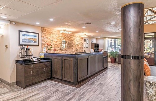 Cornelius Hotel | Clarion Inn & Suites