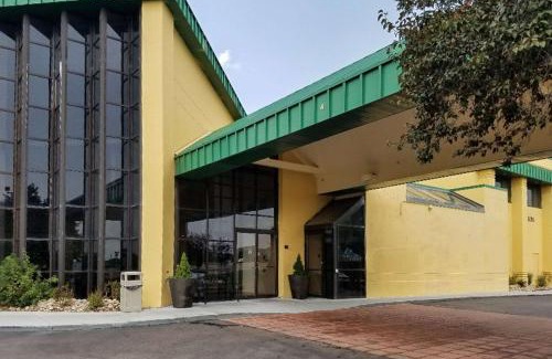 Fort Collins Hotel | Clarion Inn