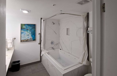 El Cajon Hotel | Clarion Pointe El Cajon San Diego East