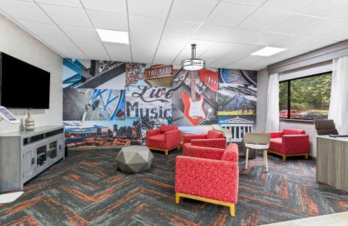 Franklin Hotel | Clarion Pointe Franklin - Nashville Area
