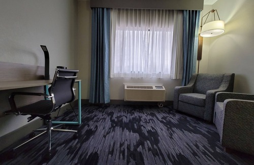 Franklin Hotel | Clarion Pointe Franklin - Nashville Area