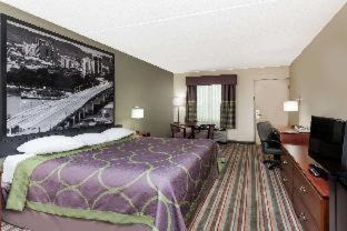 Kimball Hotel | Clarion Pointe Kimball By Choice Hotels