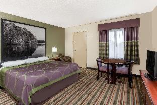 Kimball Hotel | Clarion Pointe Kimball By Choice Hotels
