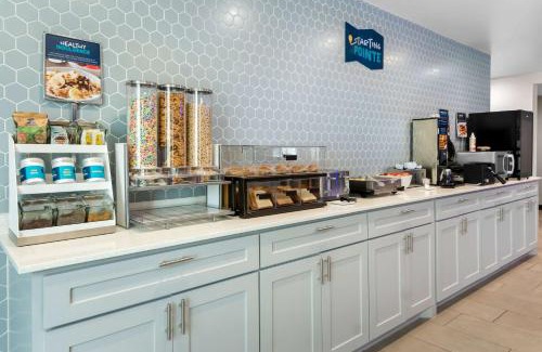 Ederville Hotel | Clarion Pointe