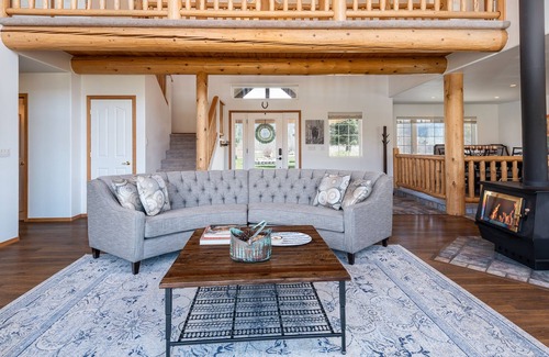 Frenchtown House | Clark Fork Riverfront Retreat 15 Minutes From Missoula! Special Events Venue!