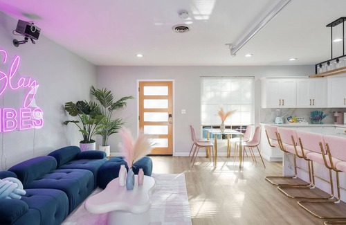 South of Conant House | Clark | heated pool&spa, 6 mi to beach, sleeps 8