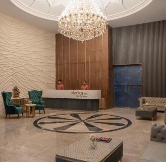 Ghaziabad Hotel | Clark Inn Express Rajnagar