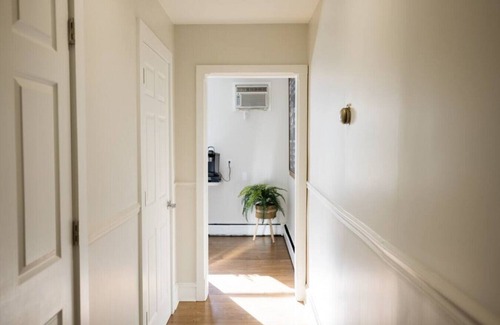 Clarkston Condo | Clark Suite - Millpond Inn