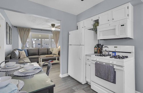 Clarklake House | Clarklake Family & Wedding Retreat, Sleeps 8, close to White Birch Wedding Barn