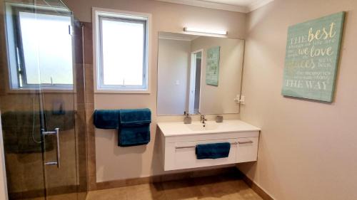 Clarks Beach Apartment | Clarks Beach Getaway
