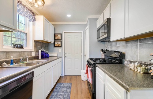 Clarksdale House | Clarksdale Home: Close to Music Festivals!