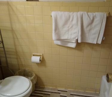 Frostburg Hotel | Clarysville Motel