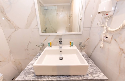 Ksamil Hotel | Class Hotel
