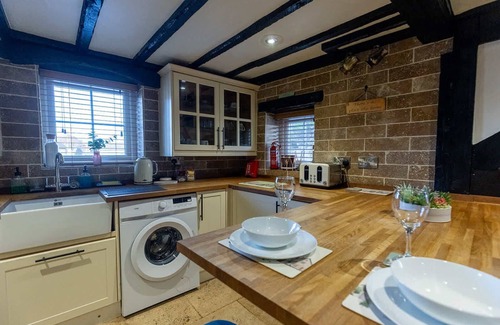 Stainburn Cottage | Classic 2 Bed Cottage with Fire Place & Bath TV
