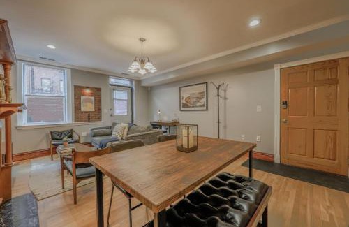 Back Bay Apartment | Classic 2Bed 2Bath Apartment w patio in Back Bay
