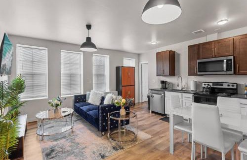 New Center Detroit Apartment | Classic 2BR Detroit's Sugar Hill